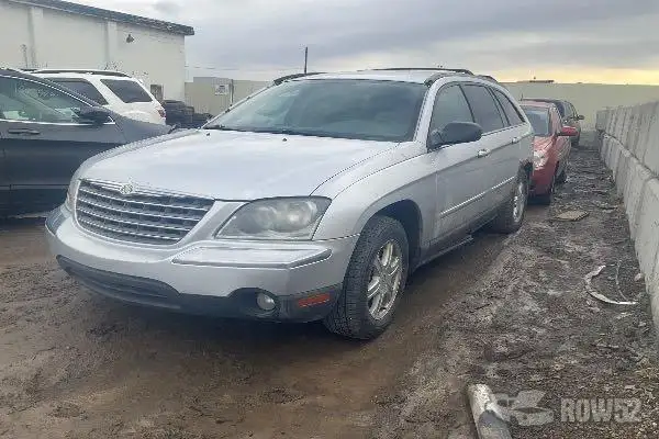 Photo of 2005 Chrysler Pacifica