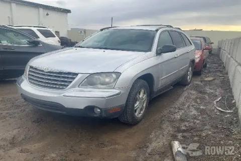 Photo of 2005 Chrysler Pacifica
