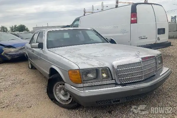 Photo of 1977 Mercedes-Benz 300