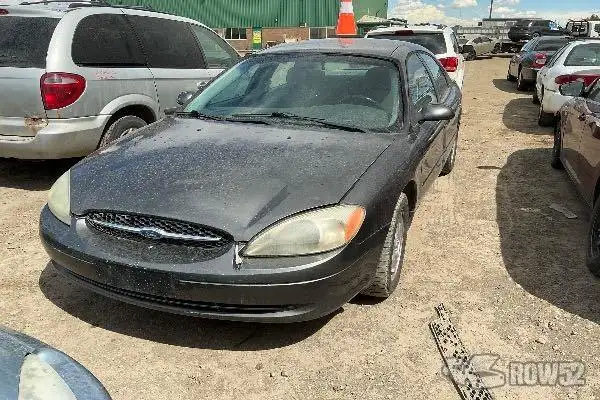 Photo of 2003 Ford Taurus