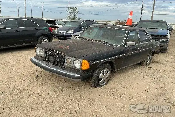 Photo of 1981 Mercedes-Benz 240D
