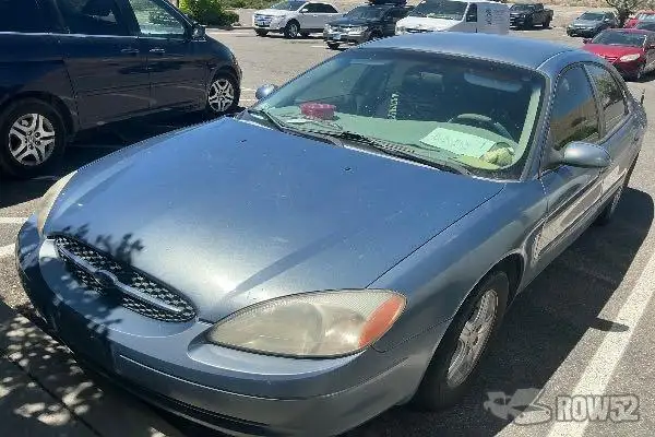 Photo of 2000 Ford Taurus