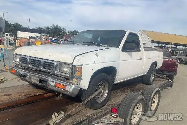 Photo of 1986 Nissan Pickup