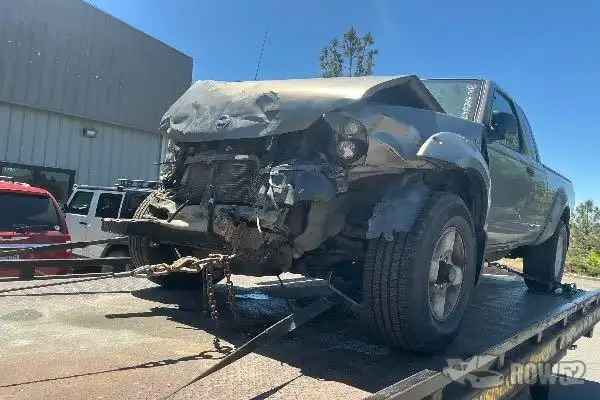 Photo of 2004 Nissan Frontier
