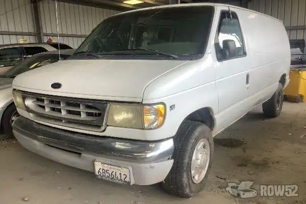 Photo of 1999 Ford Econoline