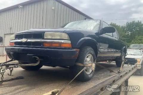 Photo of 2003 Chevrolet S10 Pickup