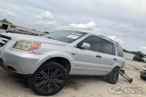 Photo of 2005 Honda Pilot