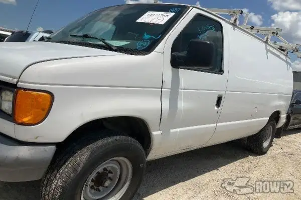 Photo of 2006 Ford Econoline