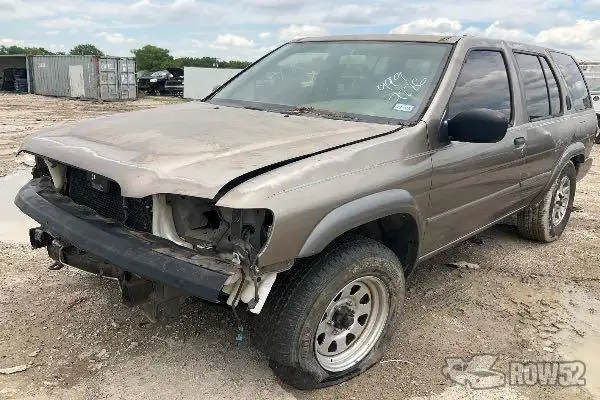 Photo of 2001 Nissan Pathfinder