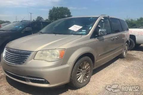 Photo of 2014 Chrysler Town & Country