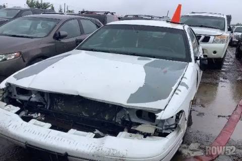 Photo of 2003 Ford Crown Victoria