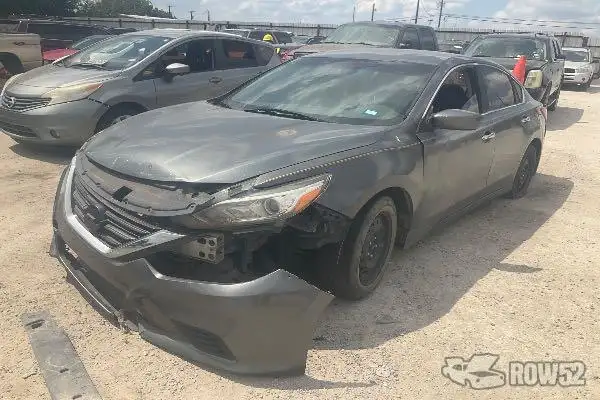 Photo of 2016 Nissan Altima
