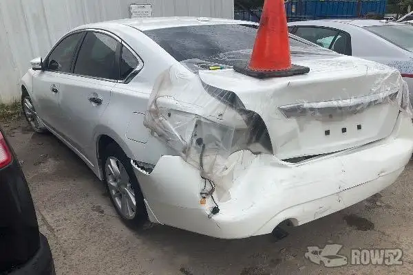 Photo of 2015 Nissan Altima