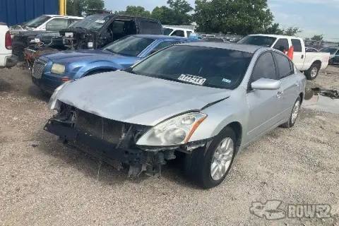 Photo of 2011 Nissan Altima