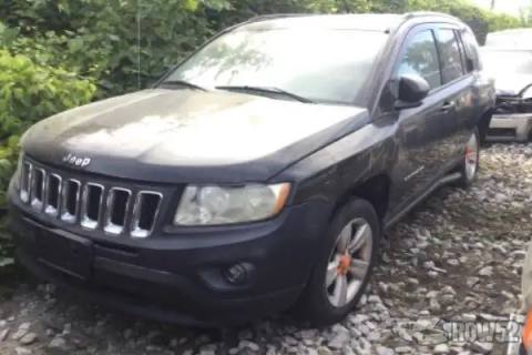 Photo of 2013 Jeep Compass