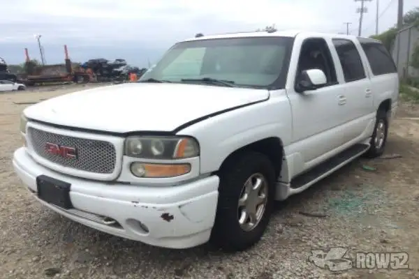 Photo of 2004 GMC Yukon Denali