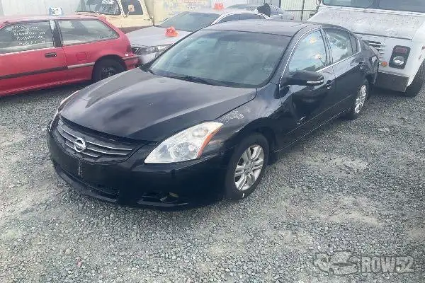 Photo of 2010 Nissan Altima