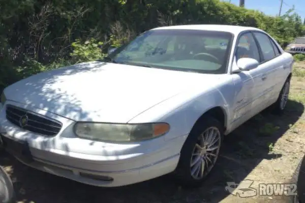 Photo of 1999 Buick Regal
