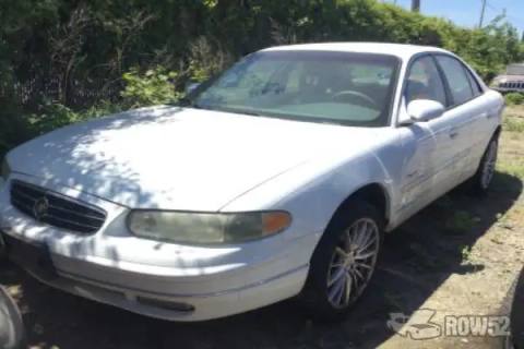Photo of 1999 Buick Regal