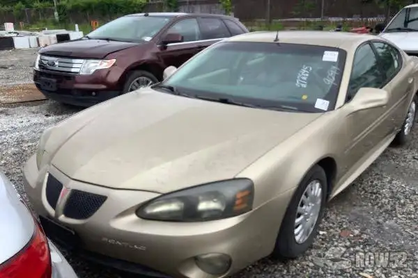 Photo of 2005 Pontiac Grand Prix