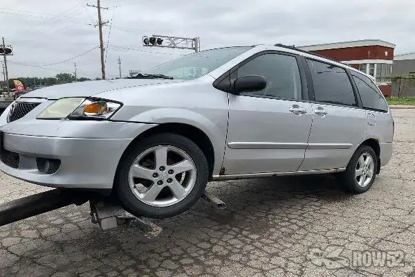 Photo of 2002 Mazda MPV