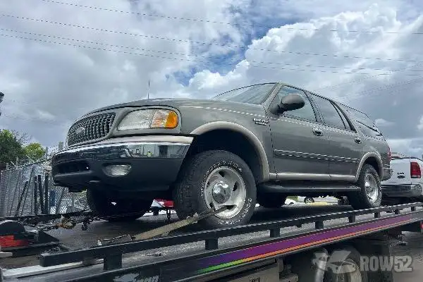 Photo of 1999 Ford Expedition