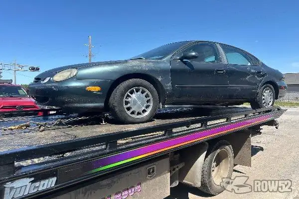 Photo of 1998 Ford Taurus