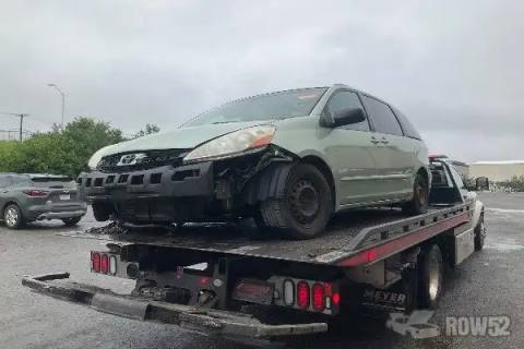 Photo of 2008 Toyota Sienna