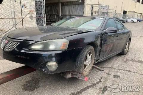 Photo of 2004 Pontiac Grand Prix