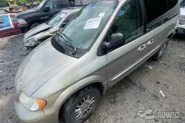 Photo of 2003 Chrysler Town & Country