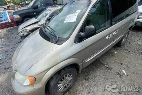 Photo of 2003 Chrysler Town & Country