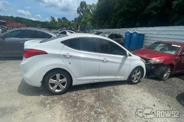 Photo of 2013 Hyundai Elantra
