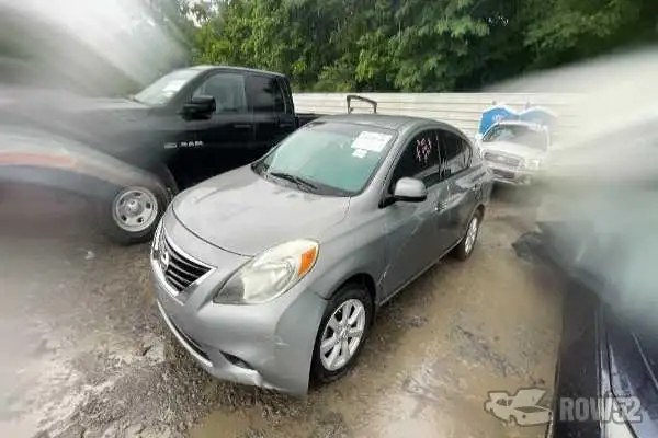 Photo of 2012 Nissan Versa