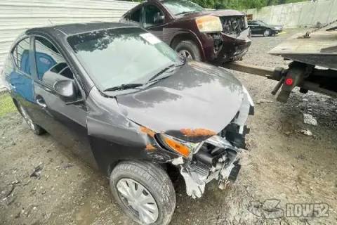 Photo of 2015 Nissan Versa