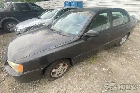 Photo of 2002 Hyundai Accent