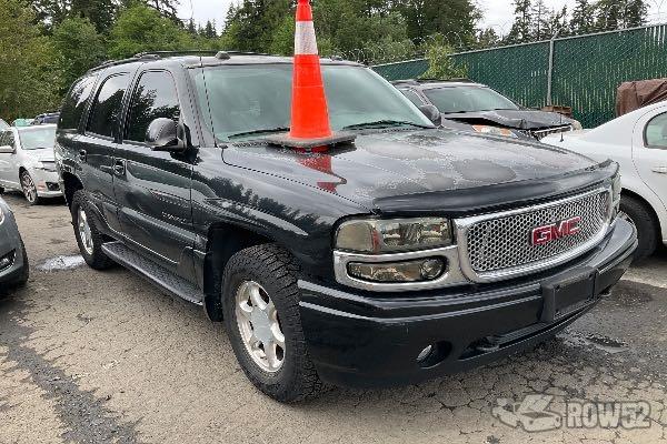 Photo of 2004 GMC Yukon Denali