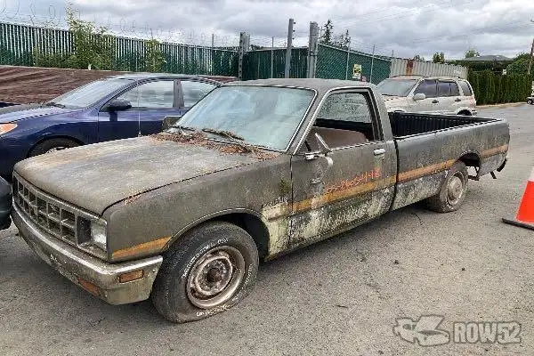 Photo of 1984 Isuzu Pickup