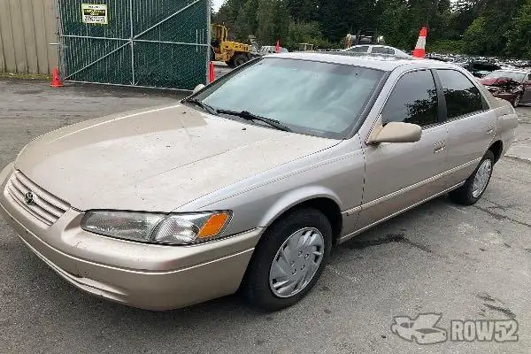 Photo of 1999 Toyota Camry