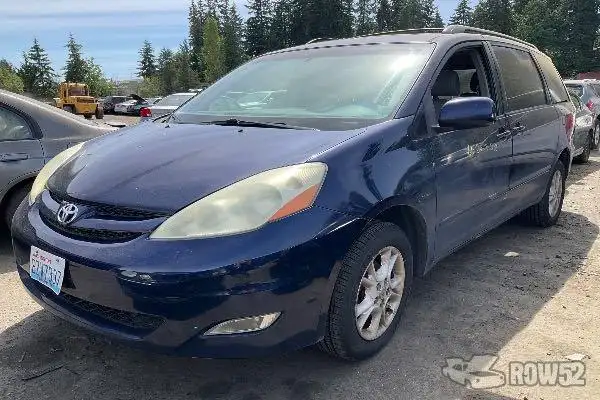 Photo of 2006 Toyota Sienna