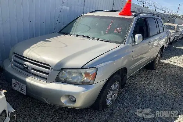 Photo of 2004 Toyota Highlander