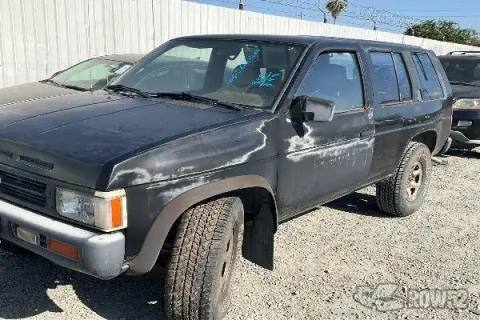 Photo of 1993 Nissan Pathfinder