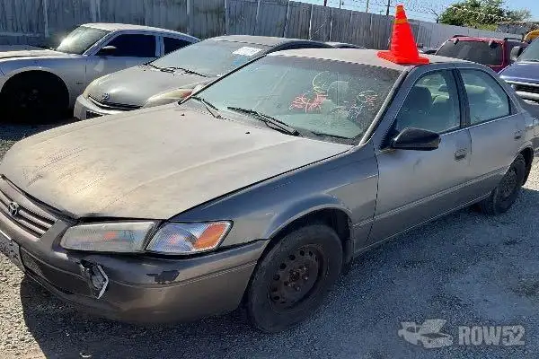 Photo of 1998 Toyota Camry