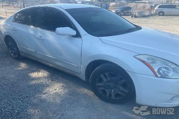 Photo of 2012 Nissan Altima