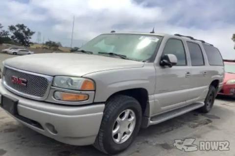 Photo of 2004 GMC Yukon Denali