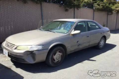 Photo of 1999 Toyota Camry