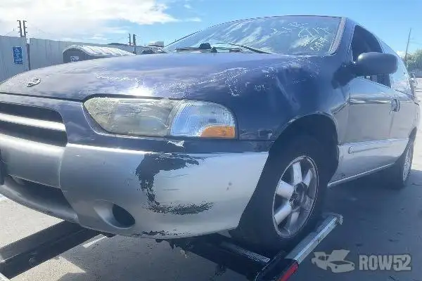 Photo of 2002 Nissan Quest