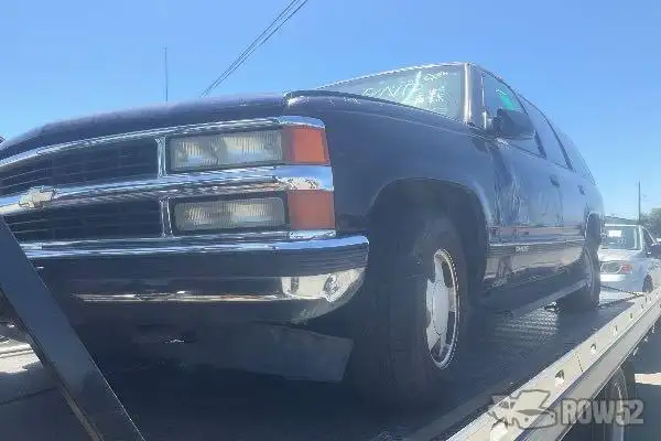 Photo of 1999 Chevrolet Tahoe