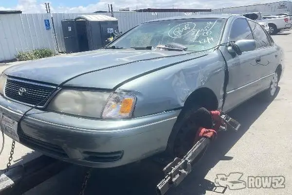 Photo of 1999 Toyota Avalon