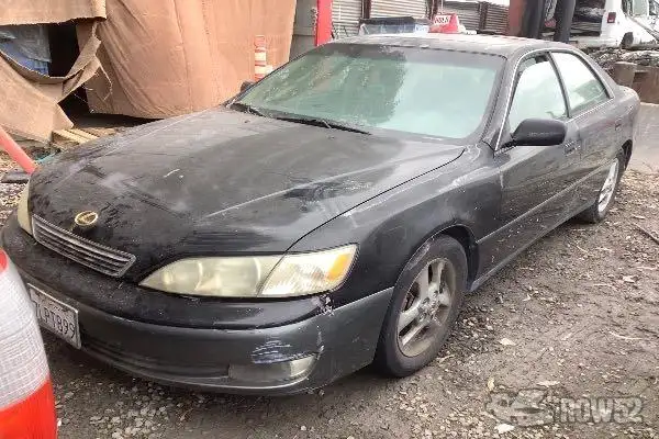 Photo of 2000 Lexus ES 300