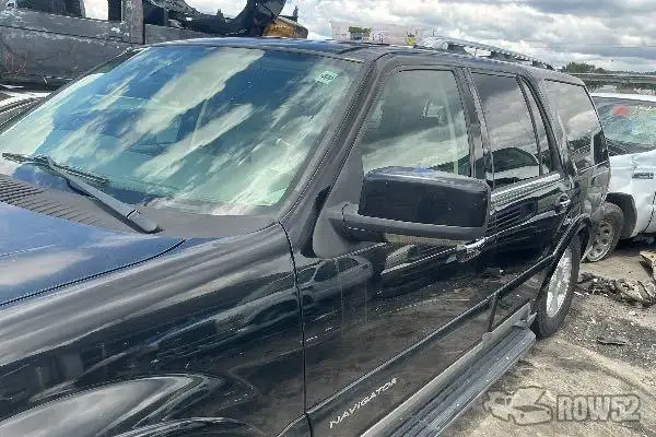 Photo of 2004 Lincoln Navigator